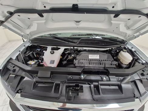 New 2025 GMC Savana 2500 Extended w/ Driver Convenience Package image 31