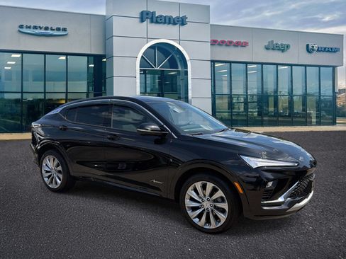 Used 2025 Buick Envista Avenir FWD image 1