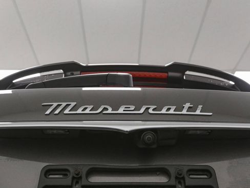 Used 2022 Maserati Levante GT image 12