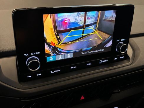 Used 2023 Honda Accord LX image 13