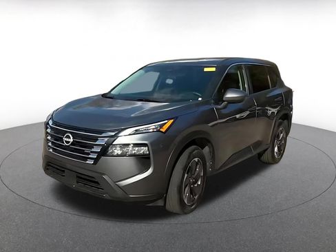 Used 2025 Nissan Rogue SV image 7