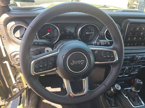 Used 2023 Jeep Wrangler Unlimited Sahara w/ Cold Weather Group AWD/4WD image 10