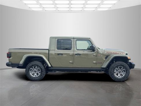 New 2025 Jeep Gladiator Mojave image 8