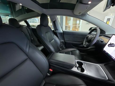 Used 2021 Tesla Model 3 Long Range AWD/4WD image 24