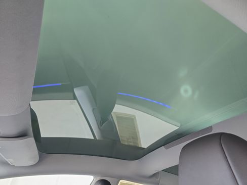 Used 2024 Tesla Model 3 Standard Range image 28