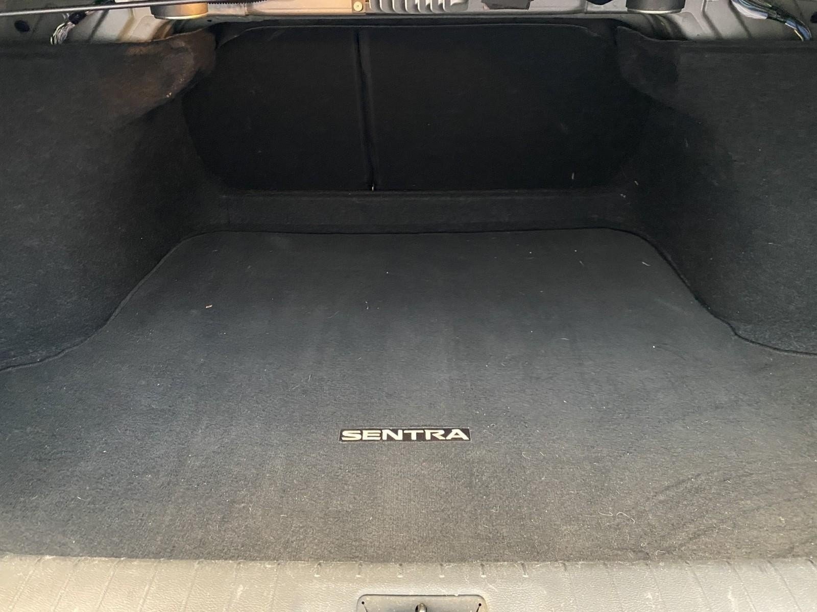 Used 2022 Nissan Sentra SR w/ SR Premium Package FWD image 15
