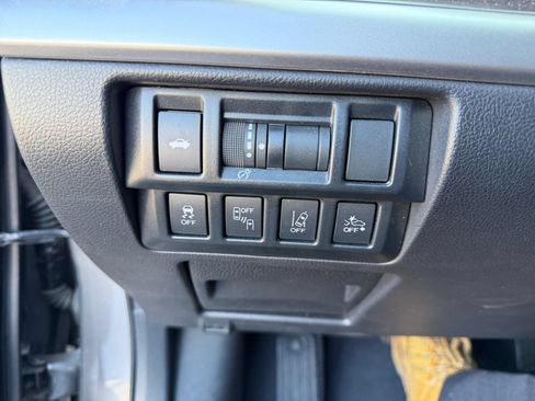 Used 2019 Subaru Legacy 2.5i Limited AWD/4WD image 23
