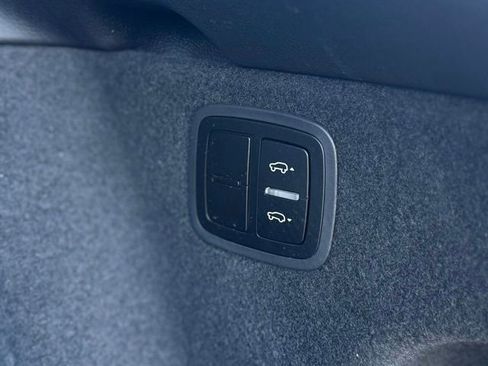 Certified 2023 Porsche Macan GTS AWD/4WD image 35