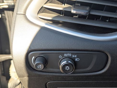 Certified 2024 Chevrolet Malibu LT image 32