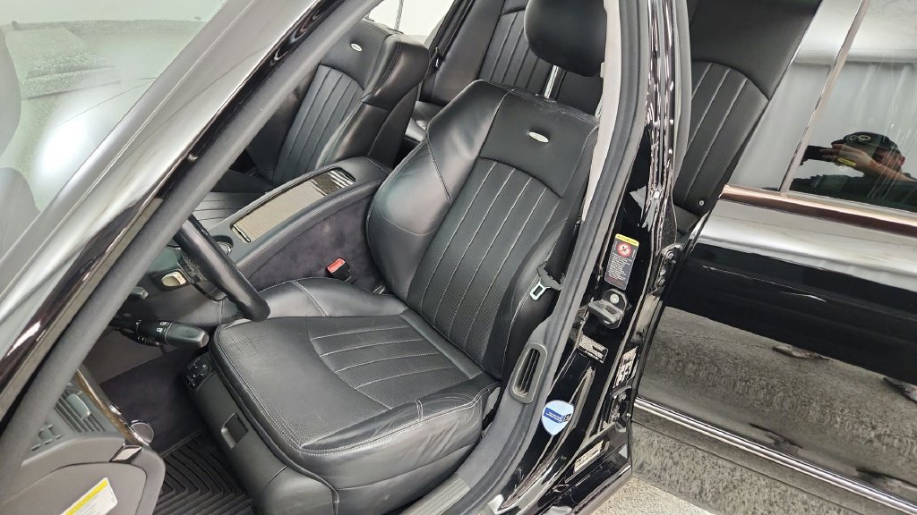 Used 2005 Mercedes-Benz E 55 AMG Sedan image 36