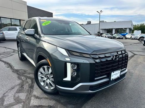 Used 2023 Hyundai Palisade SE image 3