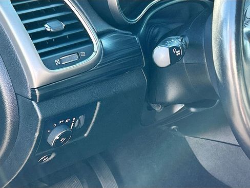 Used 2021 Jeep Grand Cherokee Laredo X AWD/4WD image 10