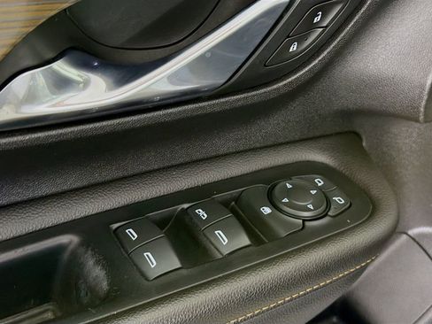 Used 2019 GMC Terrain SLE FWD image 21