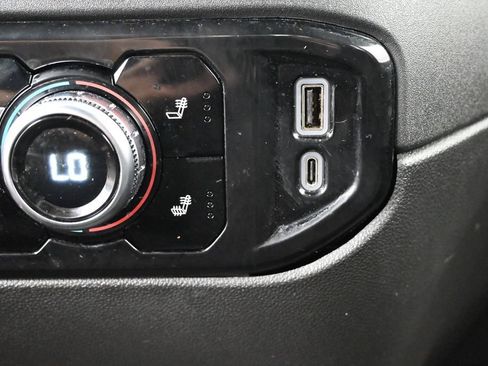 Used 2023 GMC Sierra 1500 Elevation AWD/4WD image 14