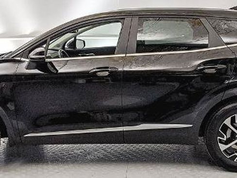 Used 2024 Kia Sportage EX FWD image 5