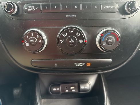 Used 2018 Kia Soul image 35