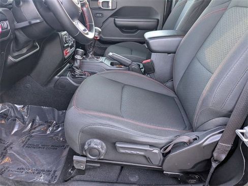 Used 2021 Jeep Wrangler Rubicon image 12
