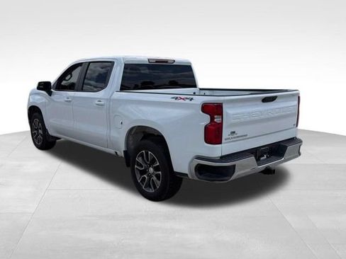 Used 2024 Chevrolet Silverado 1500 LT AWD/4WD image 3