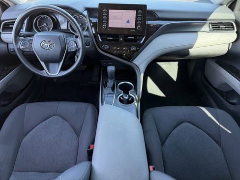 Used 2022 Toyota Camry LE image 11