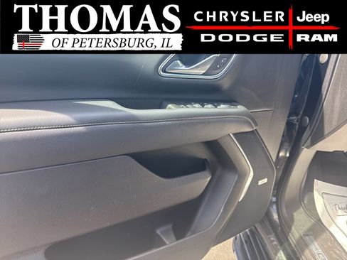 Used 2021 Chevrolet Tahoe Premier AWD/4WD image 10
