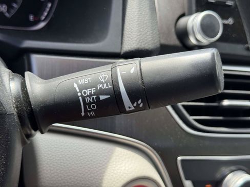 Used 2019 Honda Accord LX image 21