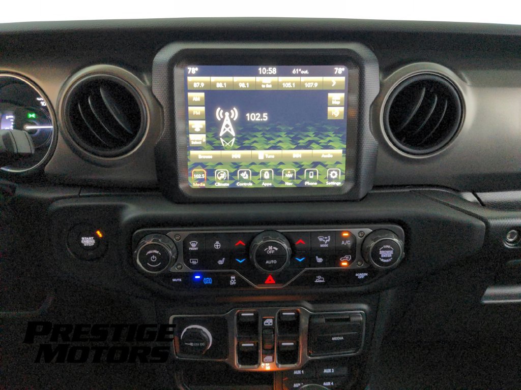 Used 2023 Jeep Wrangler Unlimited w/ Cold Weather Group AWD/4WD image 20