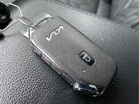 Used 2025 Kia Sportage X-Line w/ Premium Package AWD/4WD image 32