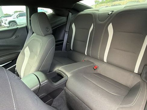 Used 2016 Chevrolet Camaro SS RWD image 22