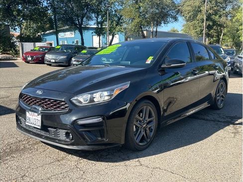Used 2020 Kia Forte GT-Line w/ GT-Line Premium Package FWD image 3