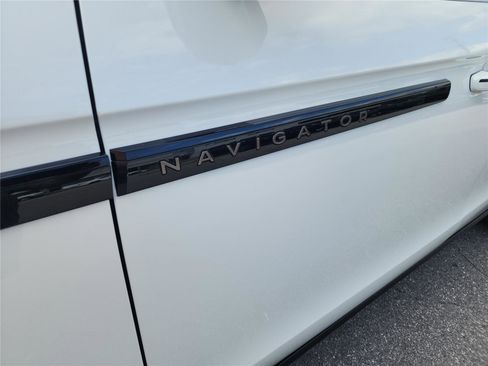 New 2026 Lincoln Navigator L Black Label image 11