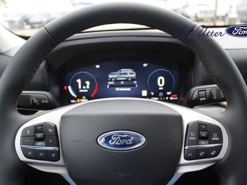 New 2026 Ford Explorer Active AWD/4WD image 17