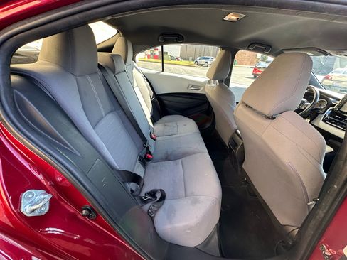 Used 2022 Toyota Corolla SE image 12