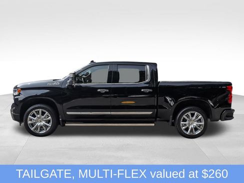 Used 2025 Chevrolet Silverado 1500 High Country w/ High Country Premium Package AWD/4WD image 11