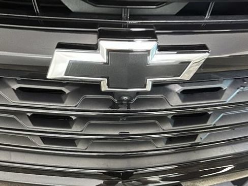 Used 2024 Chevrolet Traverse LS w/ Midnight/Sport Edition AWD/4WD image 9