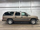 Used 2004 Chevrolet Suburban LS image 2