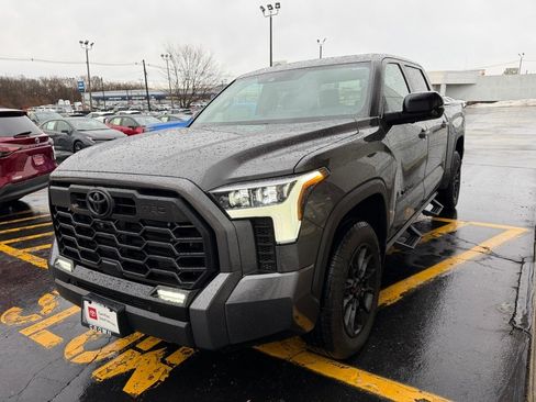Used 2025 Toyota Tundra Limited image 9