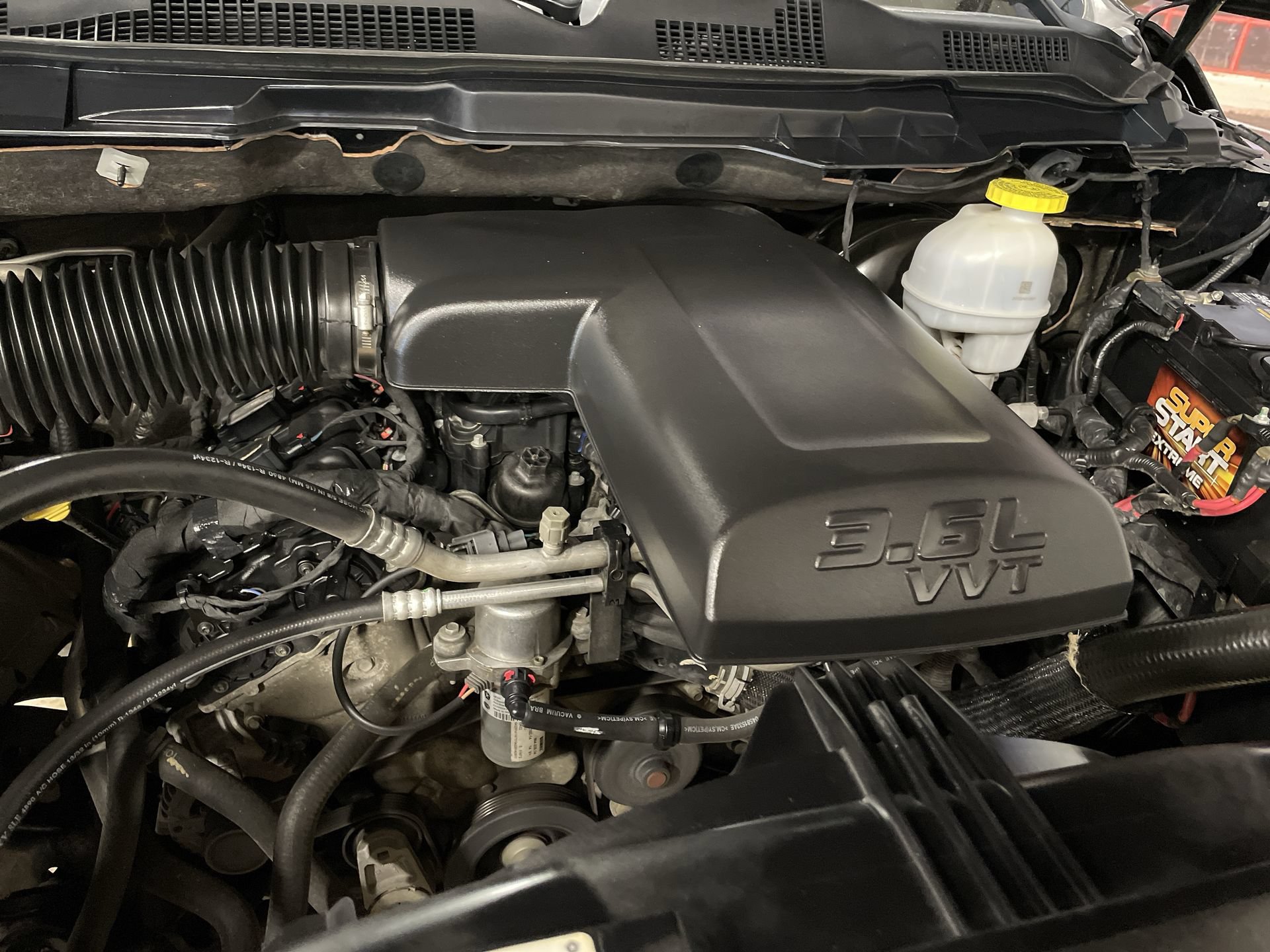 Used 2022 RAM 1500 Classic SLT AWD/4WD image 25