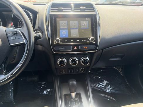 Used 2020 Mitsubishi Outlander Sport SE AWD/4WD image 19