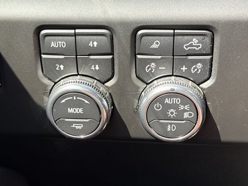 Used 2025 GMC Sierra 1500 AT4 AWD/4WD image 26
