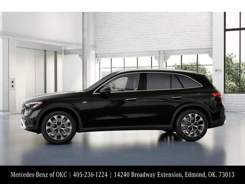 Used 2026 Mercedes-Benz GLC 350e 4MATIC image 35