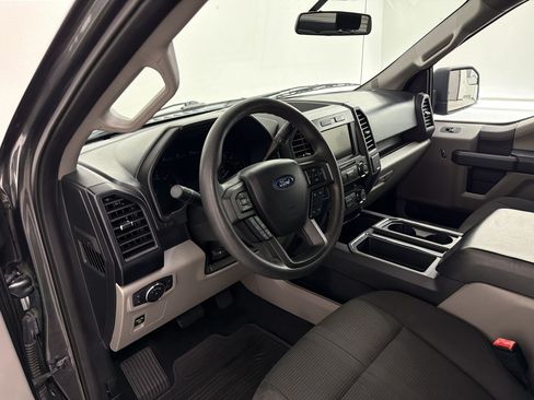 Used 2019 Ford F150 XL w/ Equipment Group 101A Mid RWD image 4