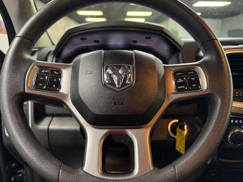 Used 2024 RAM 1500 Classic SLT image 20