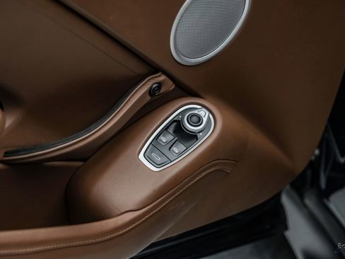 Used 2020 Aston Martin V8 Vantage Coupe RWD image 71
