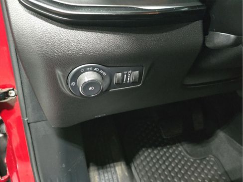 Used 2025 Jeep Compass Trailhawk AWD/4WD image 10