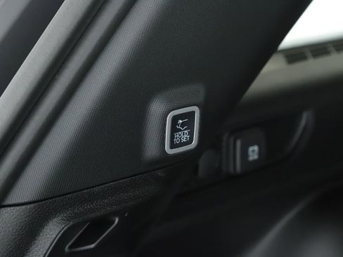New 2026 Jeep Grand Cherokee Limited w/ Limited Altitude Package AWD/4WD image 19