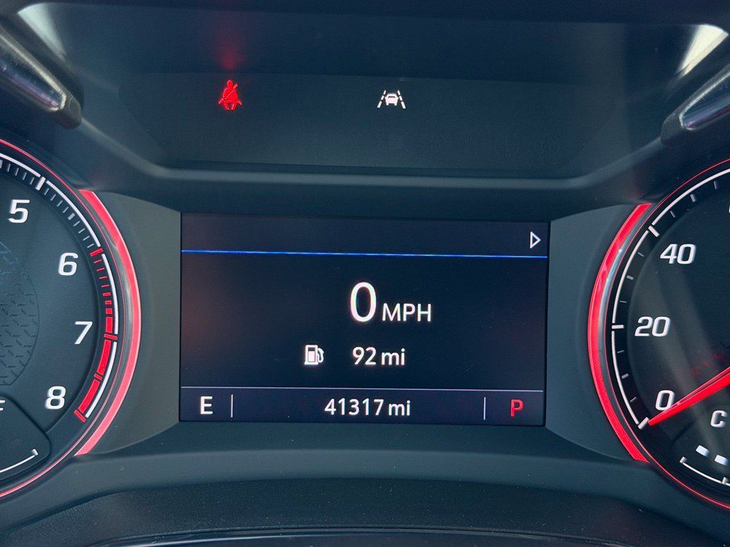 Used 2023 Chevrolet TrailBlazer RS w/ Sun and Liftgate Package FWD image 24