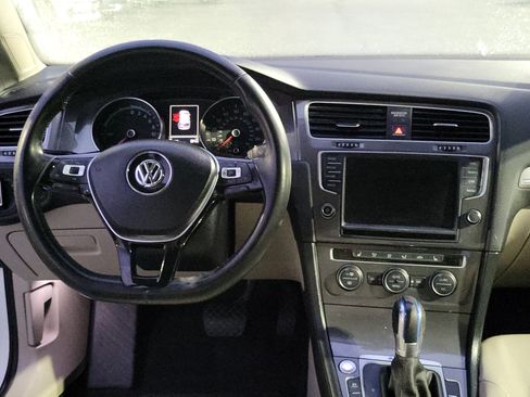 Used 2016 Volkswagen e-Golf SEL Premium image 6