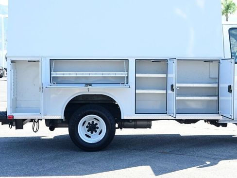 Used 2023 Ford E-350 and Econoline 350 Super Duty w/ Power Windows & Locks Group RWD image 20