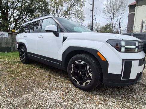 Used 2025 Hyundai Santa Fe SEL image 4