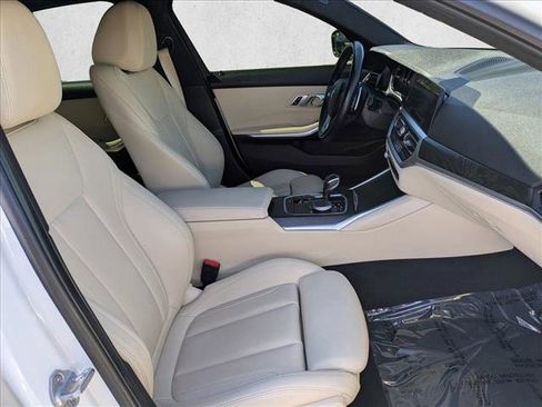 Used 2020 BMW 330i Sedan w/ Convenience Package RWD image 22